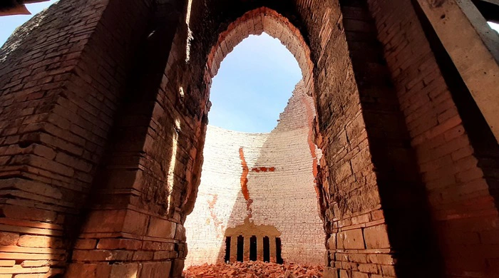 logach-21-1678591135114275005943-0-126-922-1887-crop-1678591651728342503656